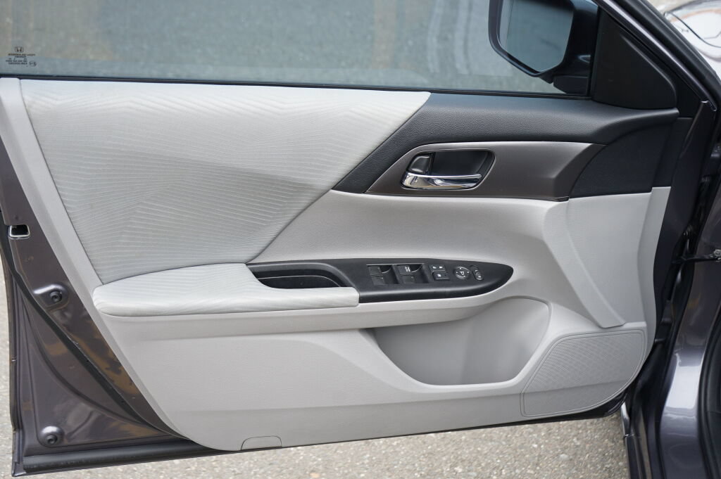 Used 2014 Honda Accord LX image 8