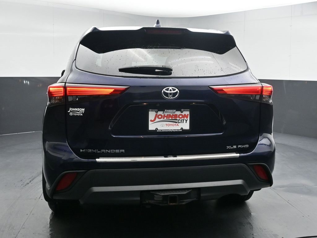 Used 2020 Toyota Highlander XLE image 7