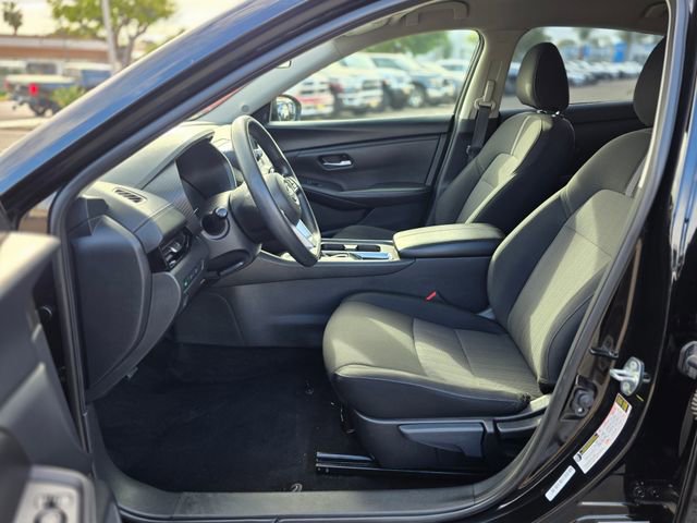 Used 2024 Nissan Sentra SV FWD image 12
