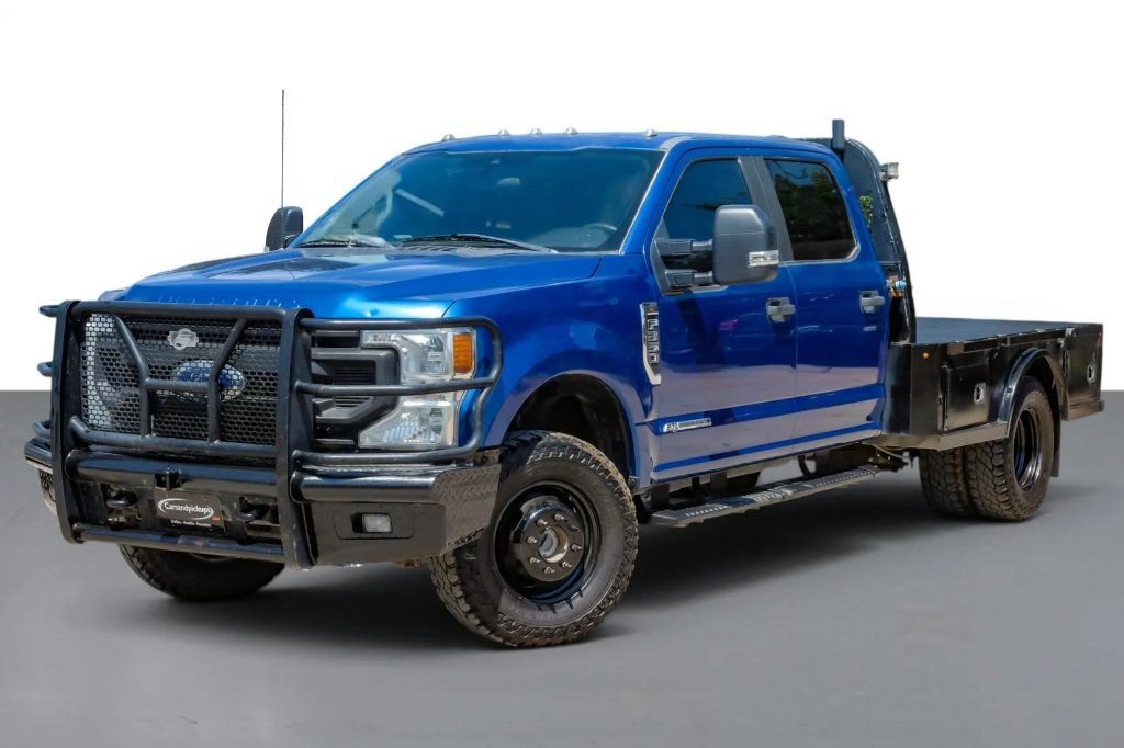Used 2022 Ford F350 4x4 Crew Cab DRW Super Duty image 4