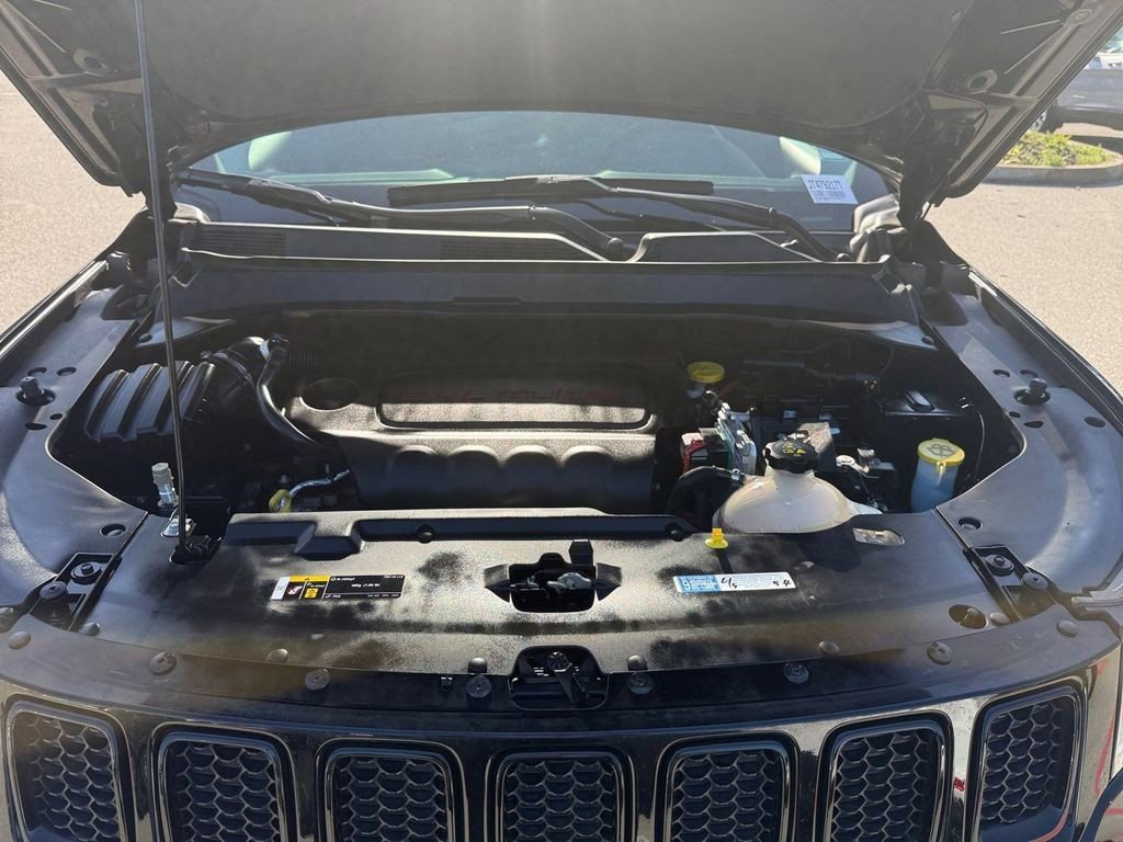 Used 2018 Jeep Compass Latitude w/ Popular Equipment Group image 33