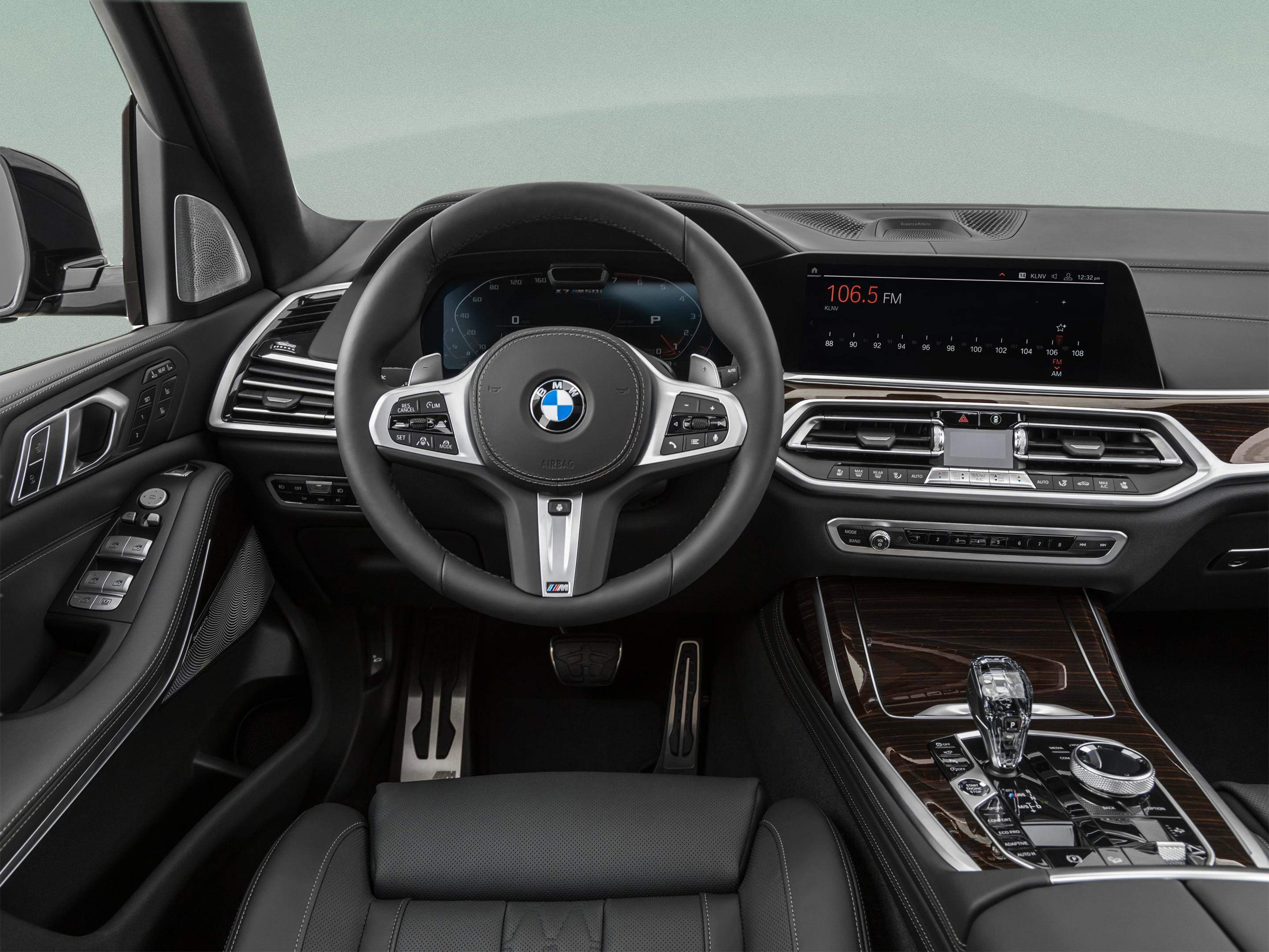 Used 2022 BMW X7 M50i w/ Dynamic Handling Package AWD/4WD image 49