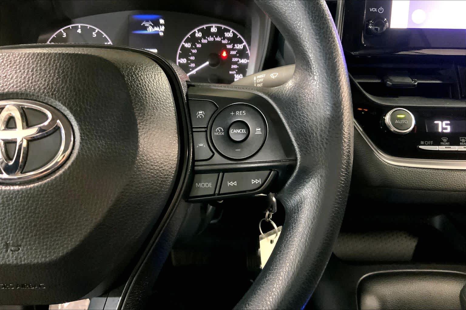 Certified 2024 Toyota Corolla LE FWD image 25