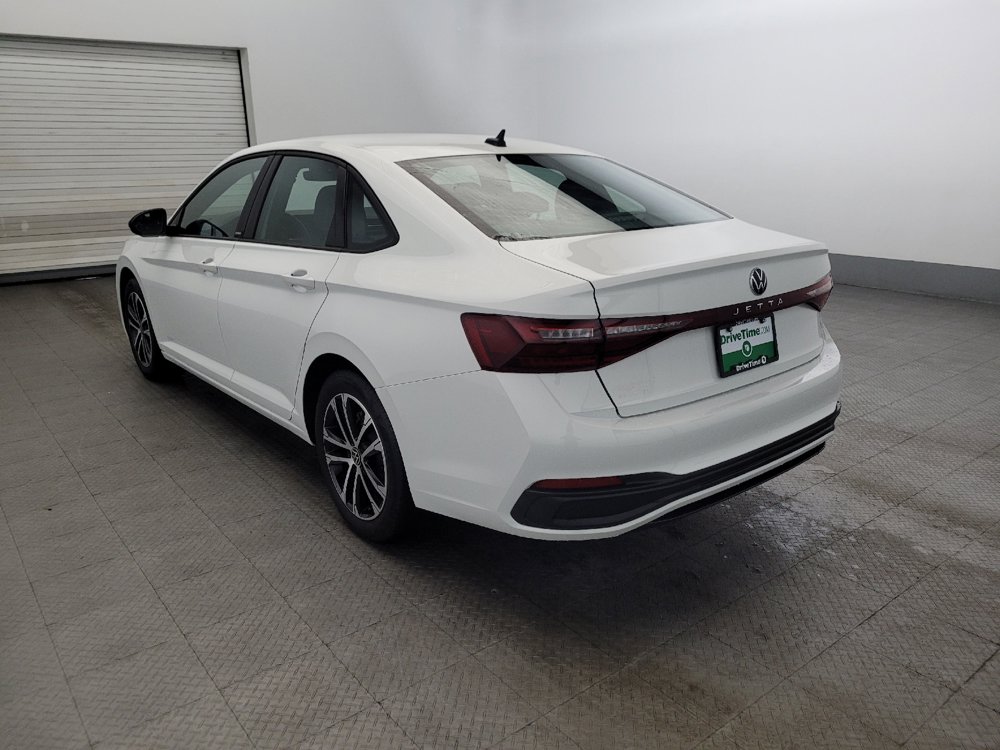 Used 2025 Volkswagen Jetta Sport FWD image 5