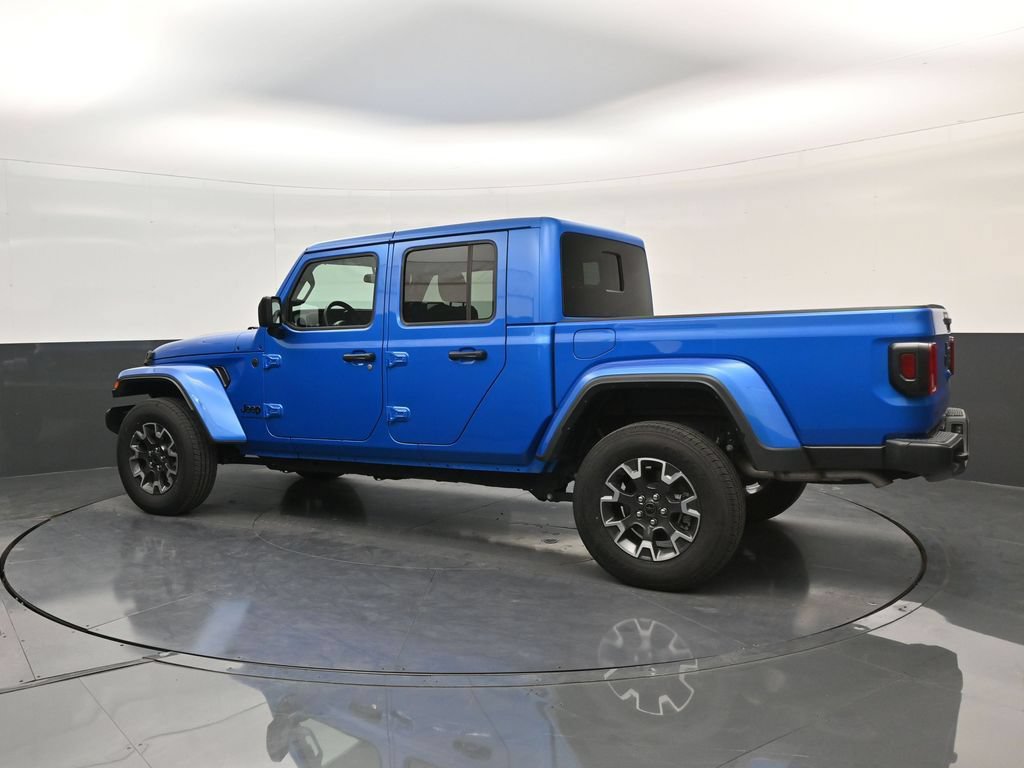 Used 2025 Jeep Gladiator Sport AWD/4WD image 5