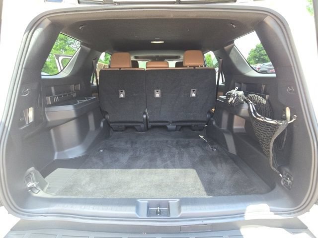 Used 2025 Toyota 4Runner Limited AWD/4WD image 38