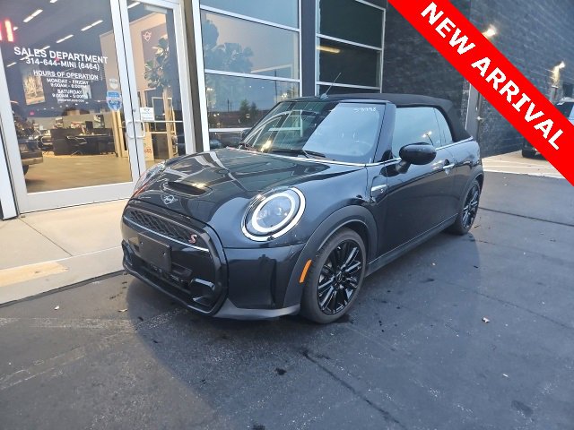 Used 2024 MINI Cooper S image 1