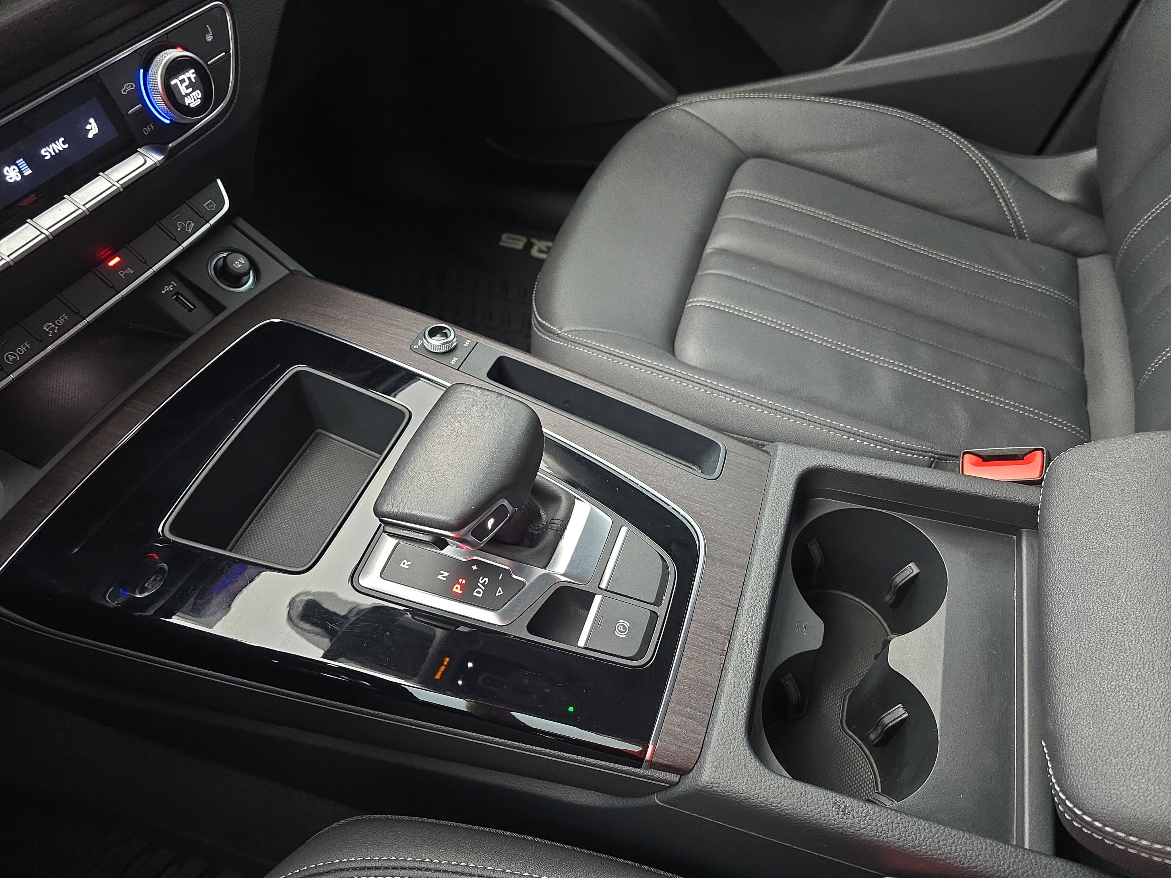 Used 2023 Audi Q5 2.0T Premium w/ Convenience Package image 25