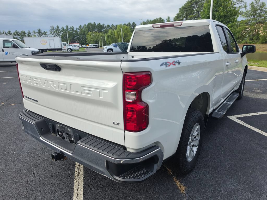 Used 2023 Chevrolet Silverado 1500 LT AWD/4WD image 8