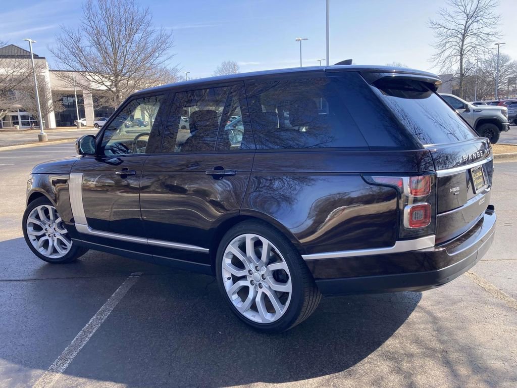 Used 2020 Land Rover Range Rover HSE image 4