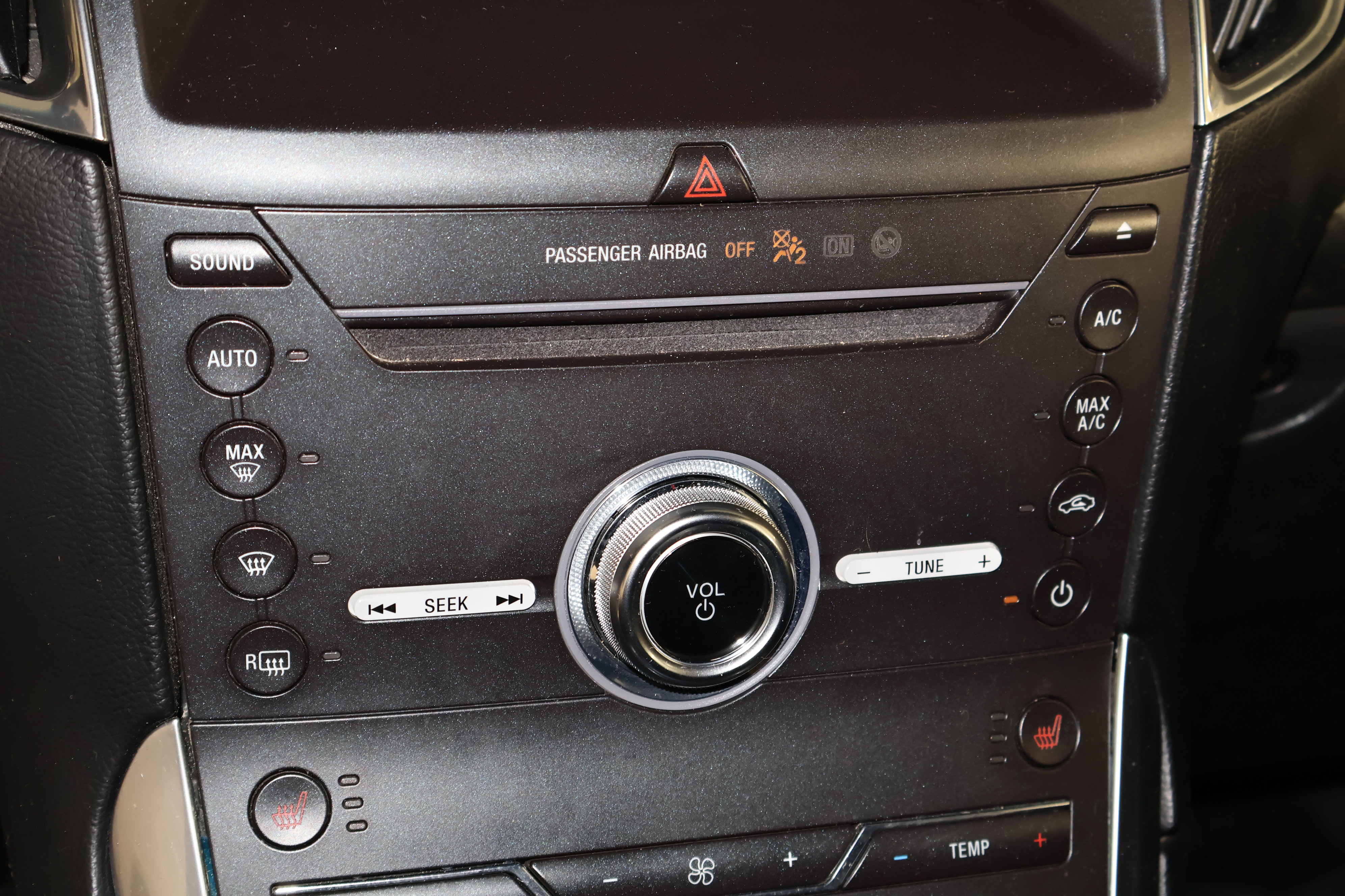 Used 2019 Ford Edge ST w/ Convenience Package image 30