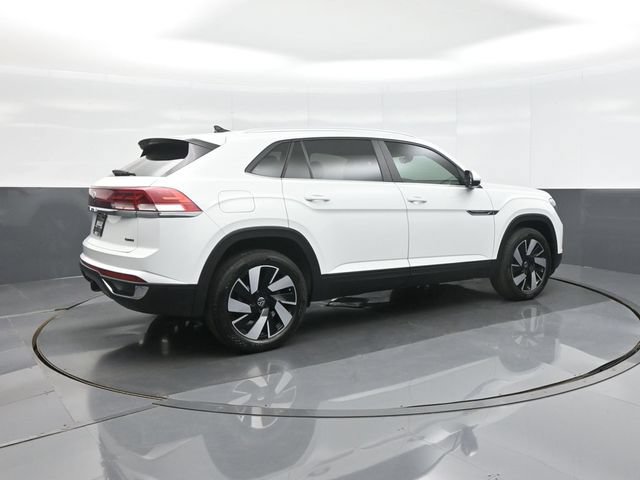 Used 2024 Volkswagen Atlas Cross Sport SE AWD/4WD image 7