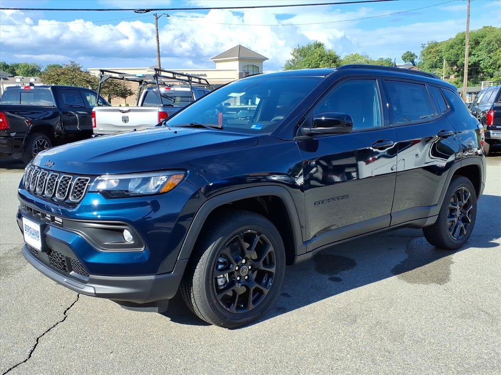 New 2026 Jeep Compass Latitude AWD/4WD image 8
