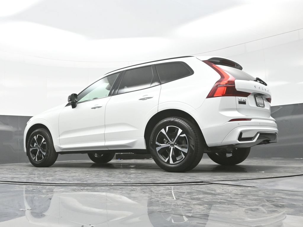 New 2026 Volvo XC60 B5 Core AWD/4WD image 29