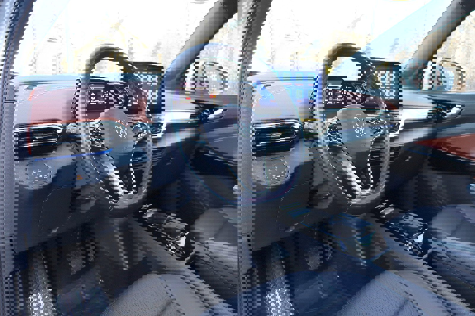 Used 2021 Volkswagen ID.4 Pro S w/ Gradient Package image 10