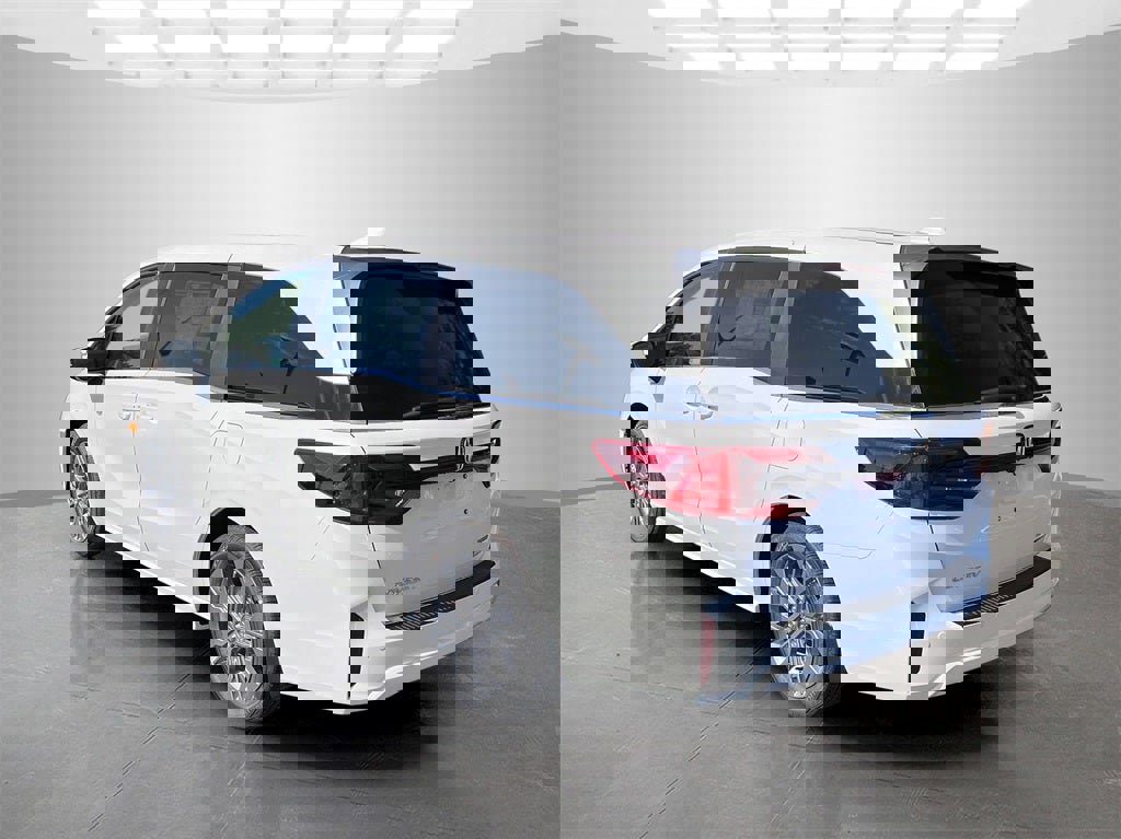 New 2026 Honda Odyssey Touring image 4