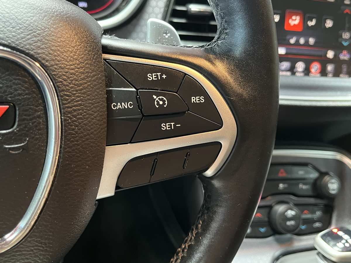 Used 2015 Dodge Challenger SXT Plus RWD image 11