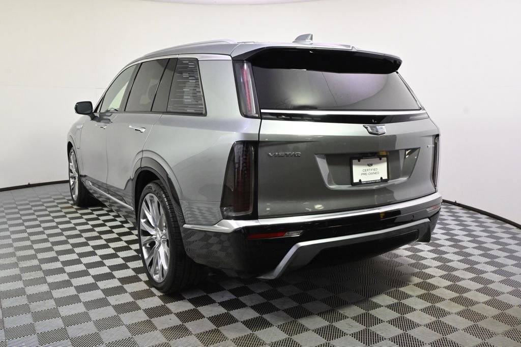 Used 2026 Cadillac Vistiq Premium Luxury image 4