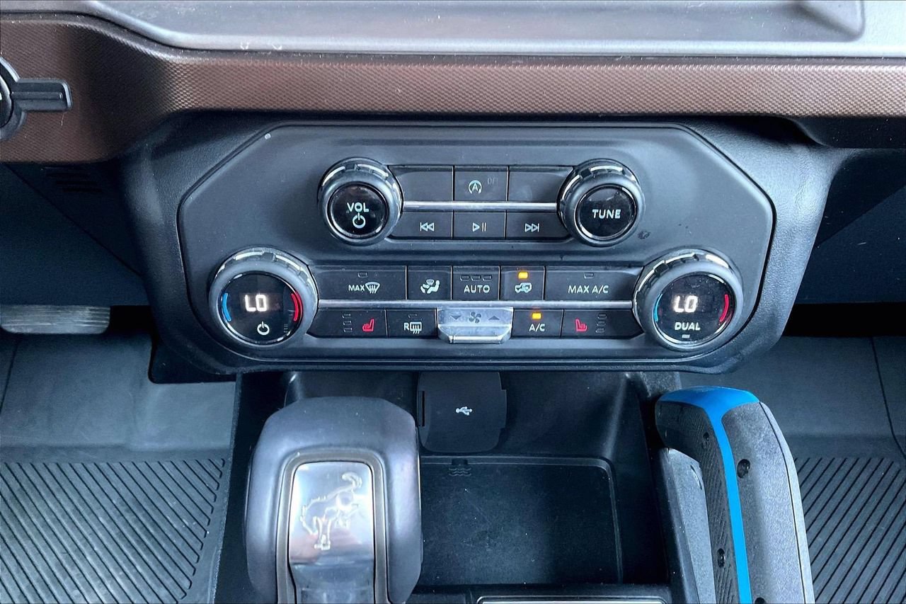 Used 2023 Ford Bronco Outer Banks AWD/4WD image 17