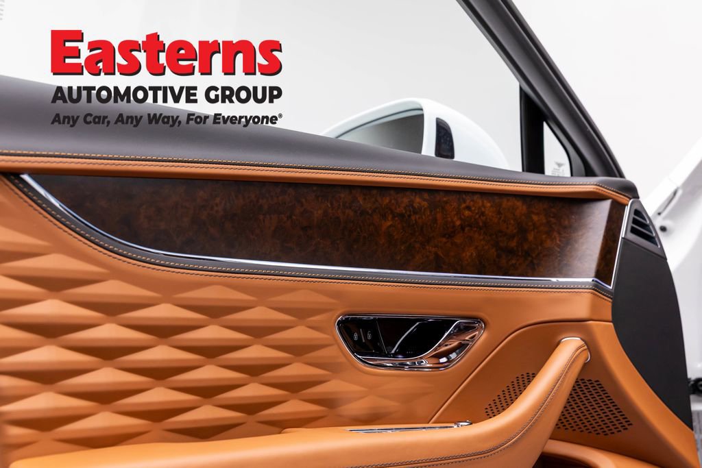 Used 2023 Bentley Flying Spur W12 image 15