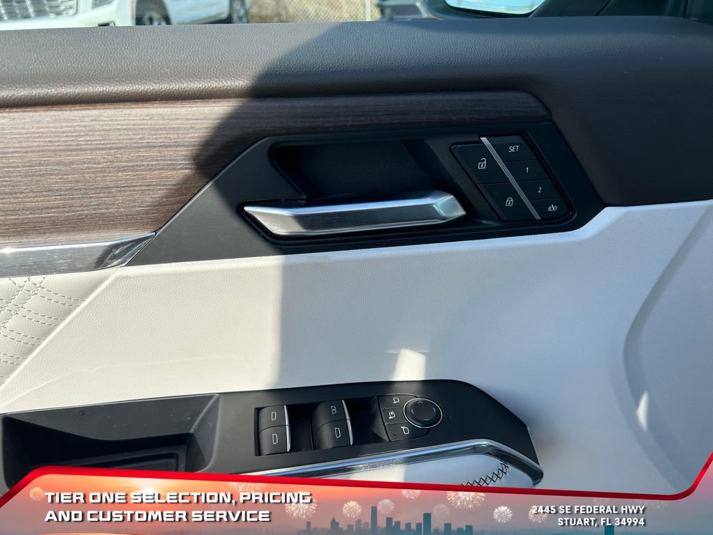 Used 2024 GMC Acadia Denali image 22