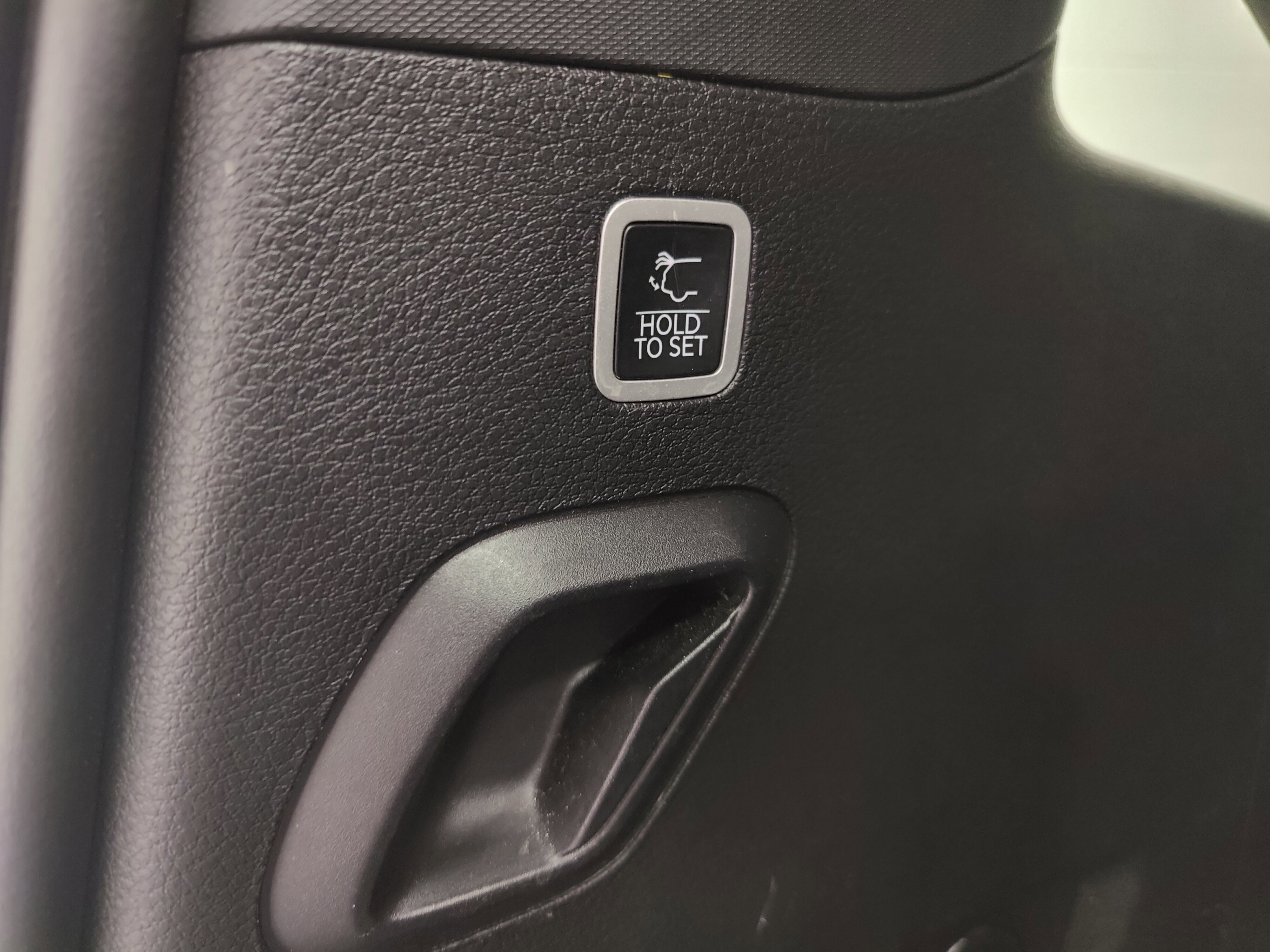 Used 2024 Jeep Wagoneer 4WD image 12