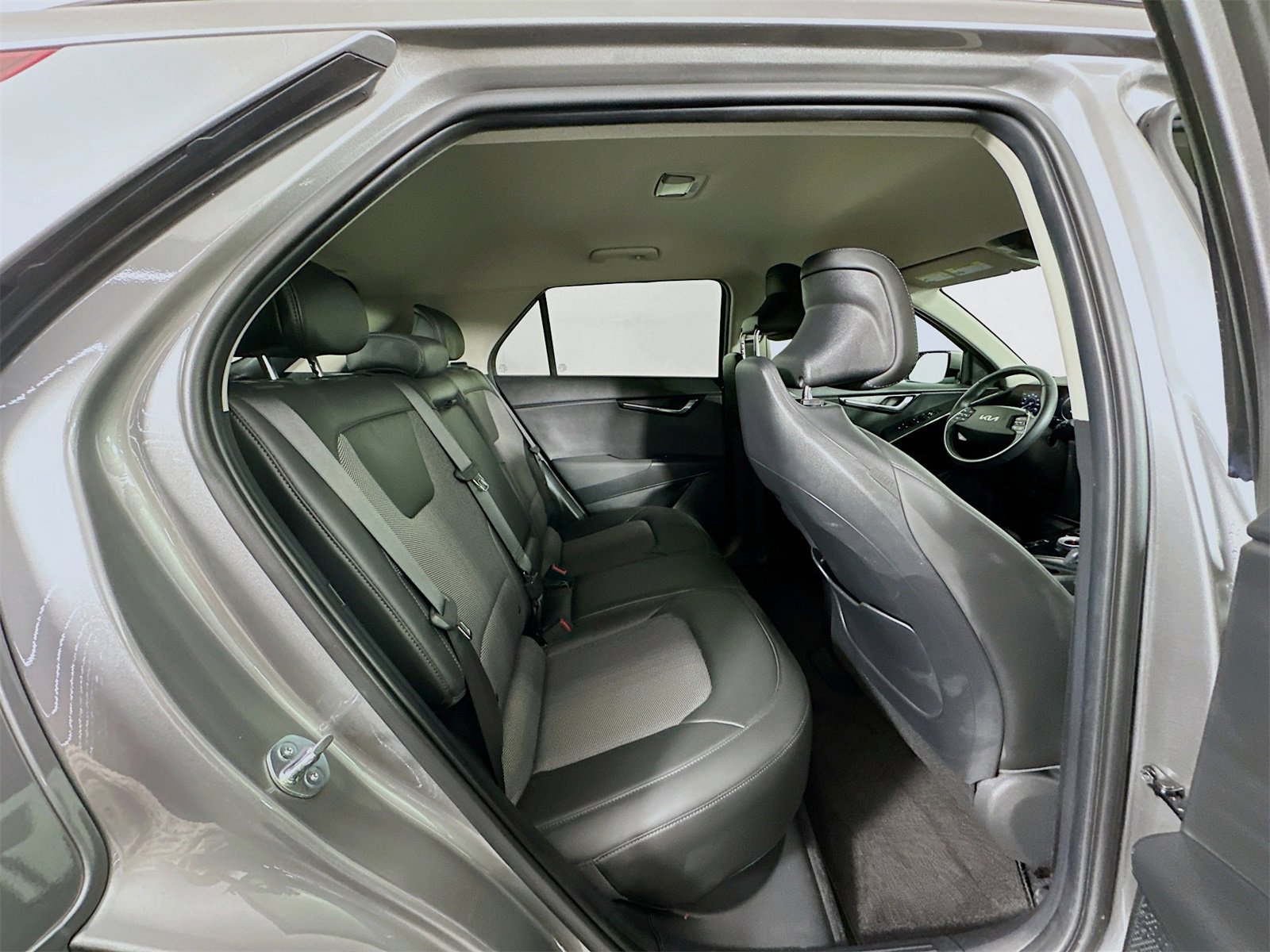 Used 2024 Kia Niro Wind image 27