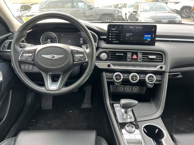Used 2023 Genesis G70 2.0T image 11