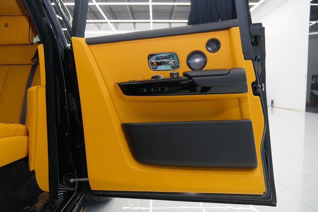 Used 2026 Rolls-Royce Phantom Sedan image 58