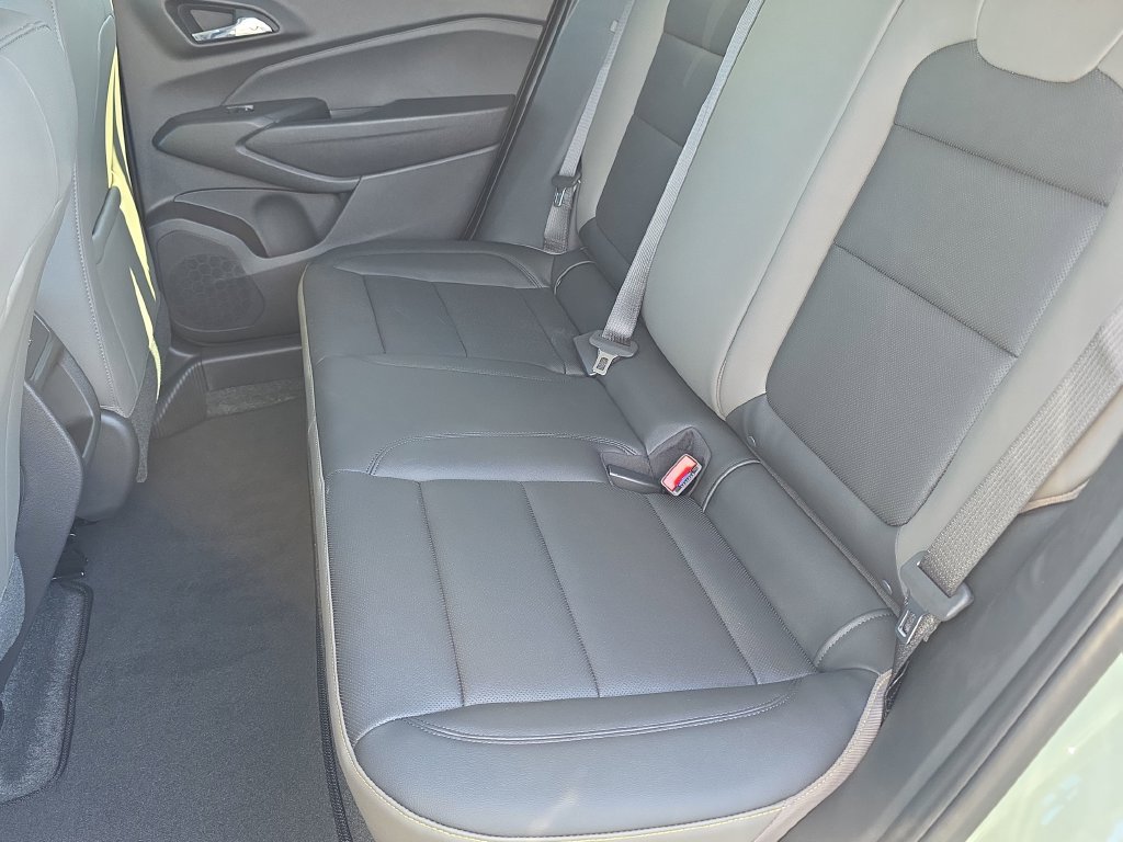 New 2026 Chevrolet Trax ACTIV w/ Driver Confidence Package FWD image 13