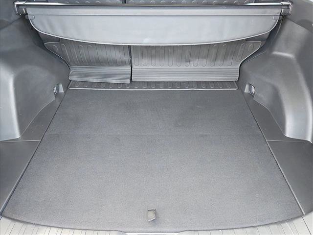 Used 2025 Toyota RAV4 XLE FWD image 6