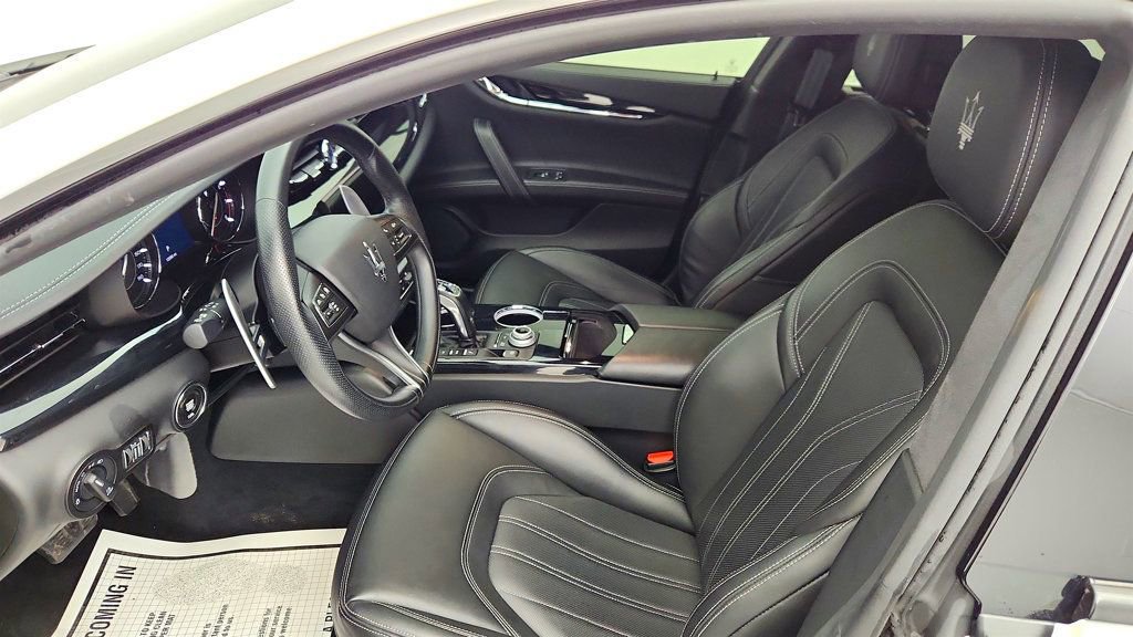 Used 2022 Maserati Quattroporte Modena image 20