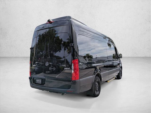 Used 2025 Mercedes-Benz Sprinter 2500 image 5