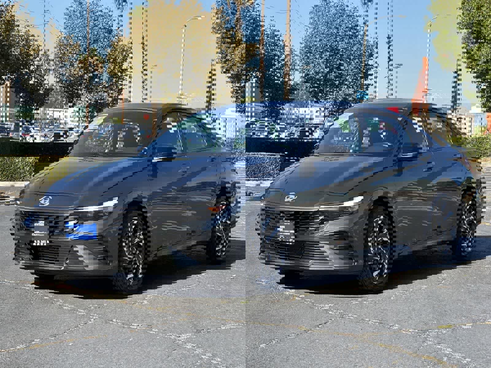Certified 2025 Hyundai Elantra Sport w/ Cargo Package image 6