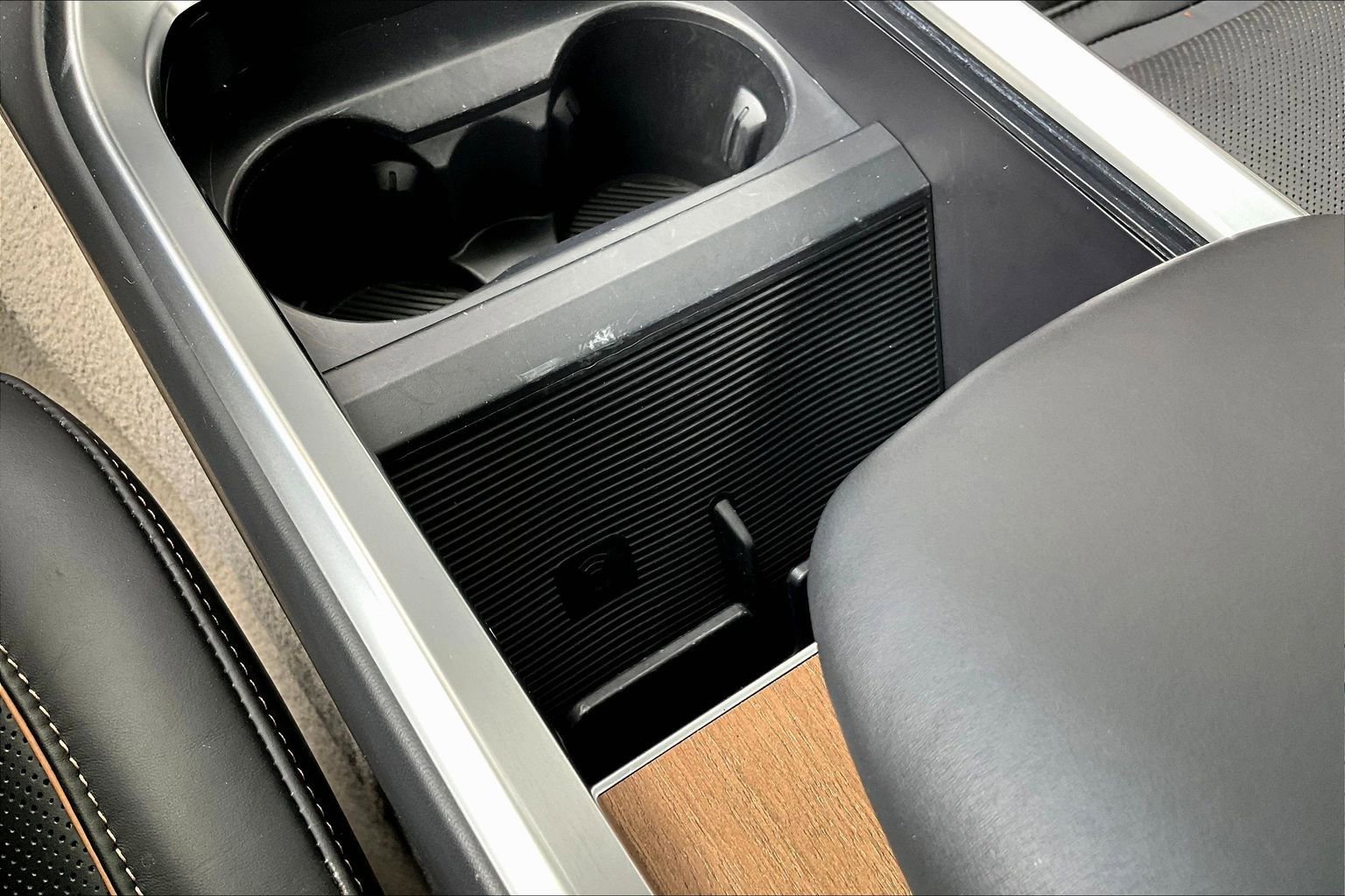 Used 2023 Lucid Air Grand Touring image 32