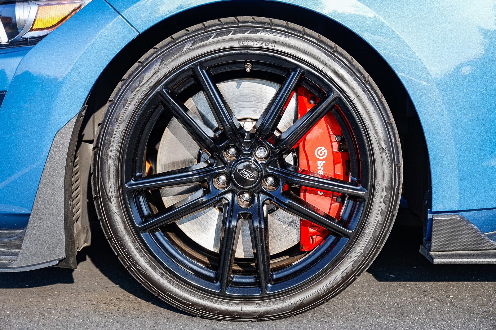 Used 2020 Ford Mustang Shelby GT500 w/ Technology Package image 9