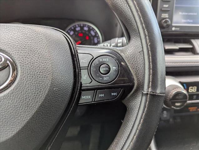 Used 2021 Toyota RAV4 XLE w/ Convenience Package image 12