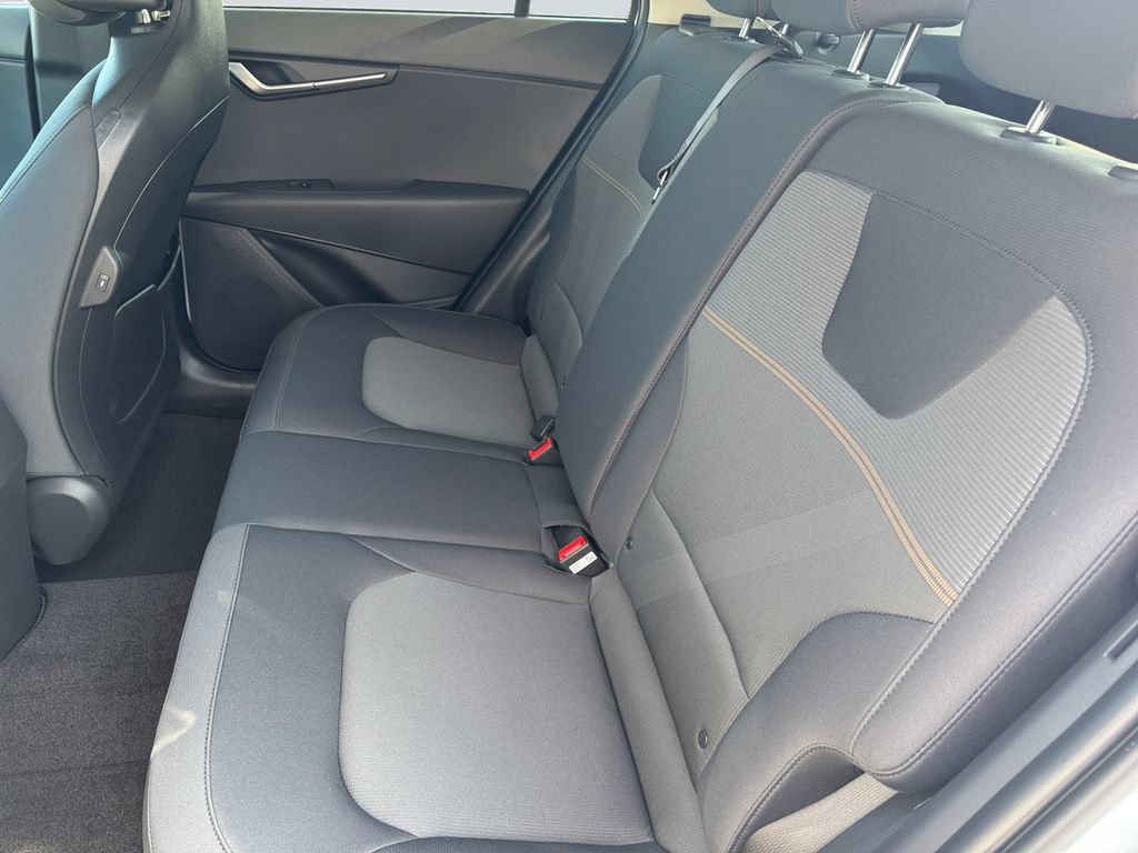 New 2026 Kia Niro LX FWD image 13