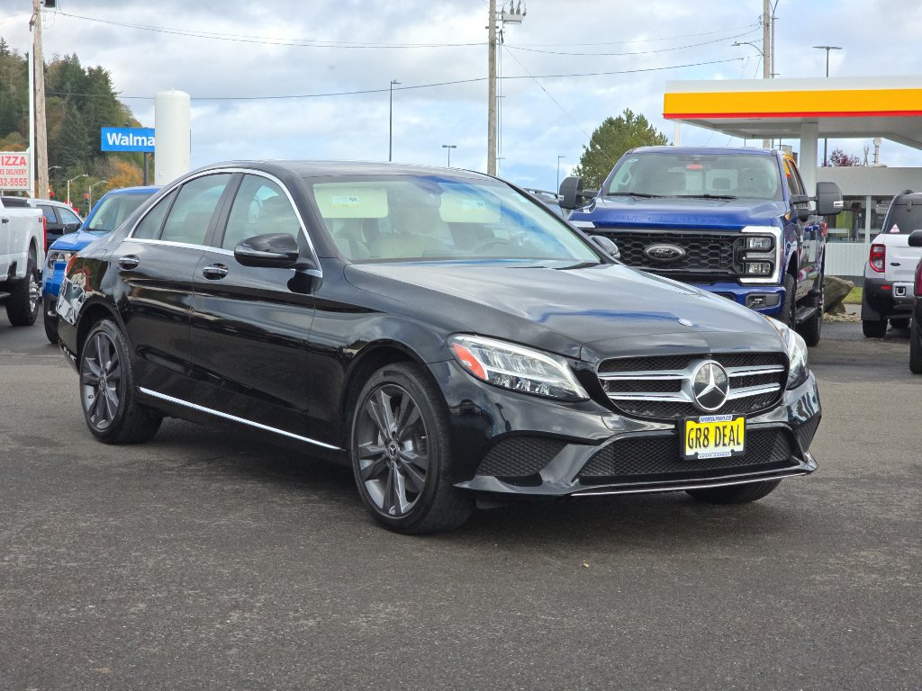 Used 2021 Mercedes-Benz C 300 4MATIC Sedan image 2