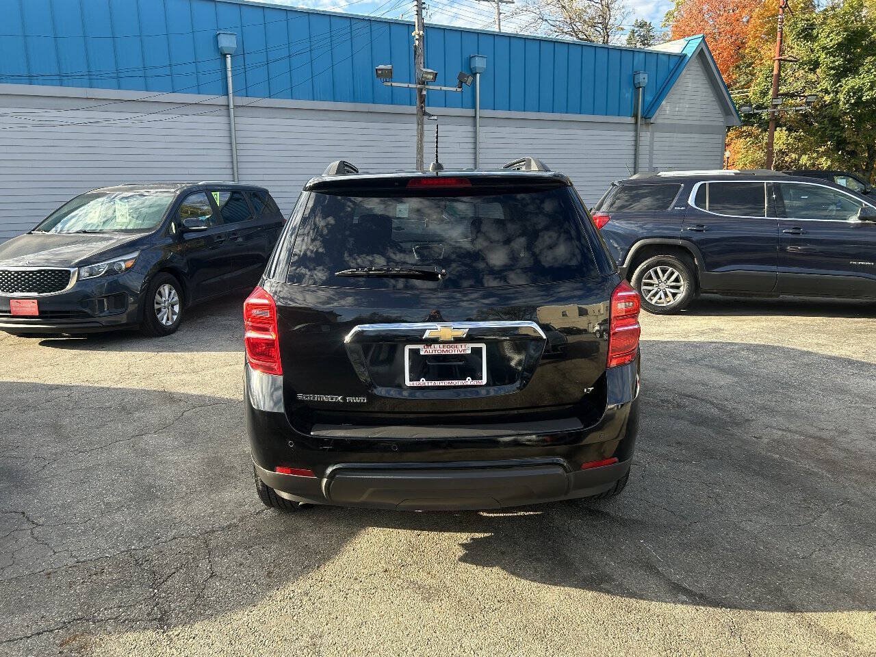 Used 2017 Chevrolet Equinox LT w/ Driver Confidence Package II AWD/4WD image 11