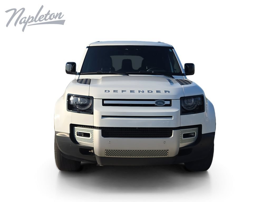 Used 2023 Land Rover Defender 130 SE AWD/4WD image 9
