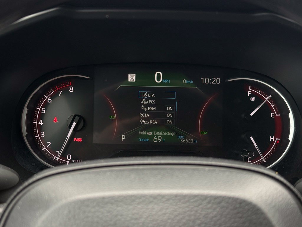 Used 2025 Toyota RAV4 XLE FWD image 29