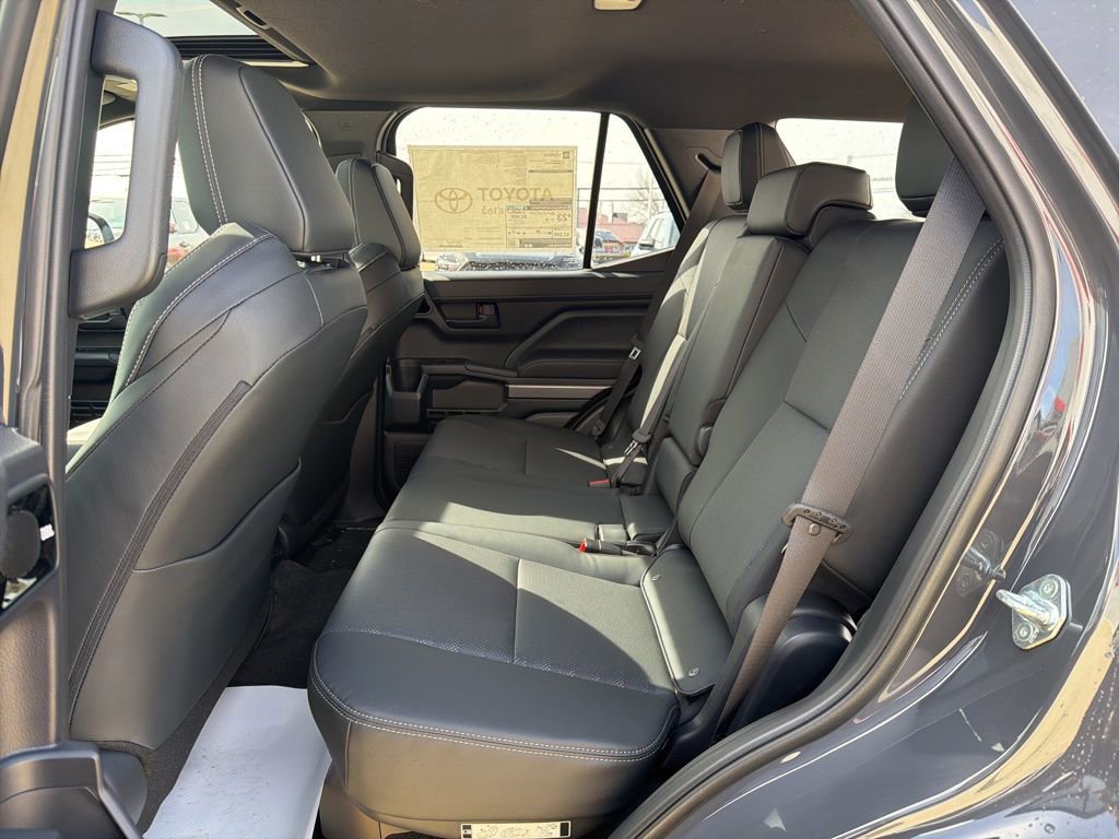 New 2025 Toyota 4Runner TRD Off-Road Premium AWD/4WD image 25