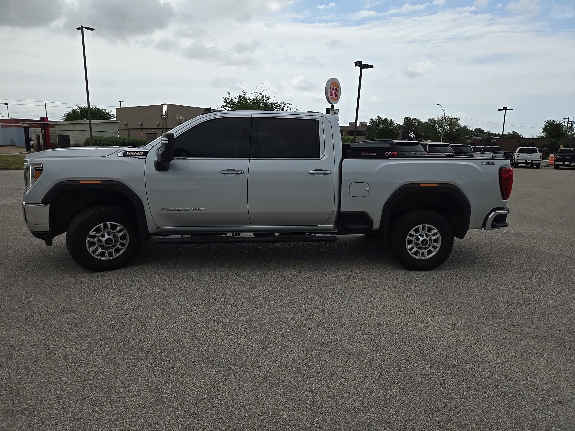 Used 2023 GMC Sierra 2500 SLE w/ SLE Convenience Package image 2