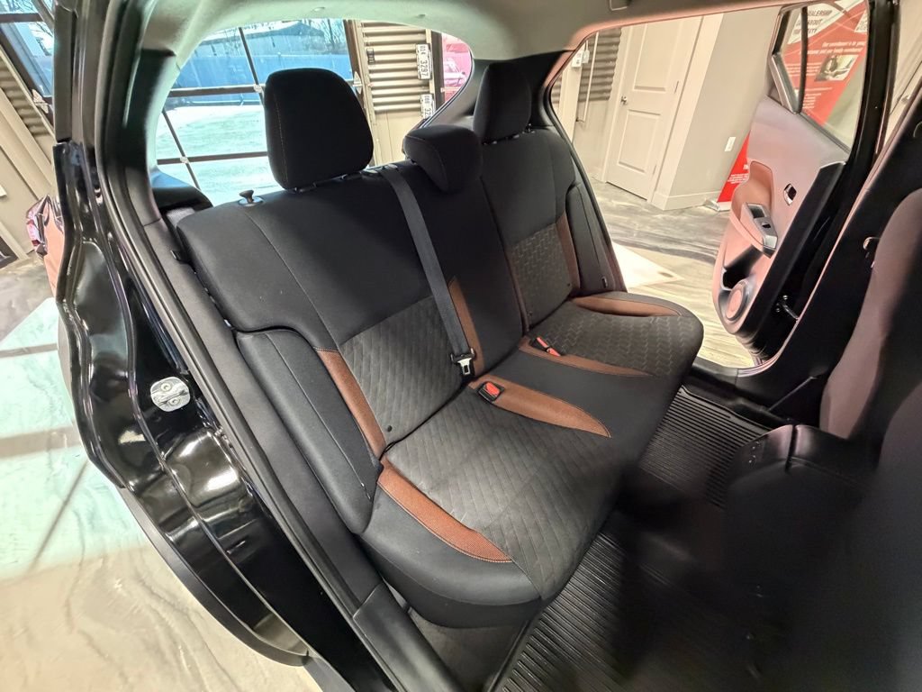 Used 2023 Nissan Kicks SR image 6