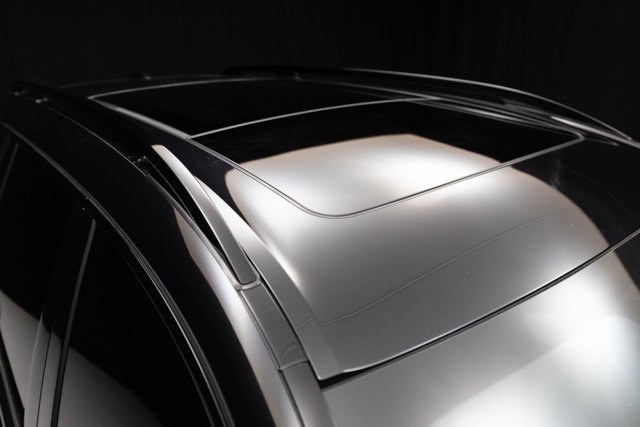 Used 2024 BMW X7 M60i w/ Executive Package image 36