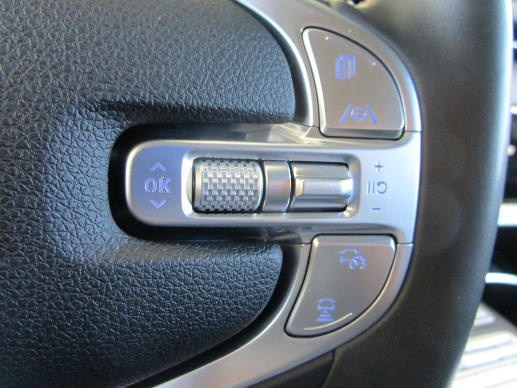 Used 2025 Genesis GV70 2.5T AWD/4WD image 32