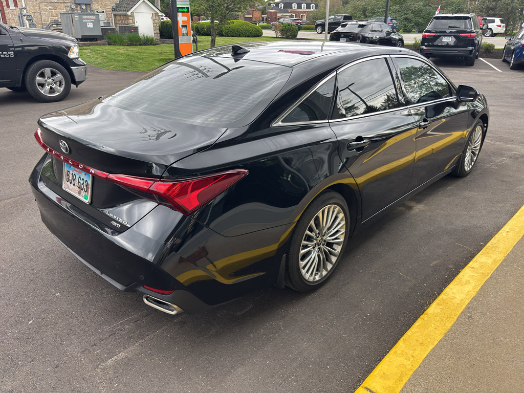 Used 2021 Toyota Avalon Limited w/ Advanced Safety Package AWD/4WD image 3