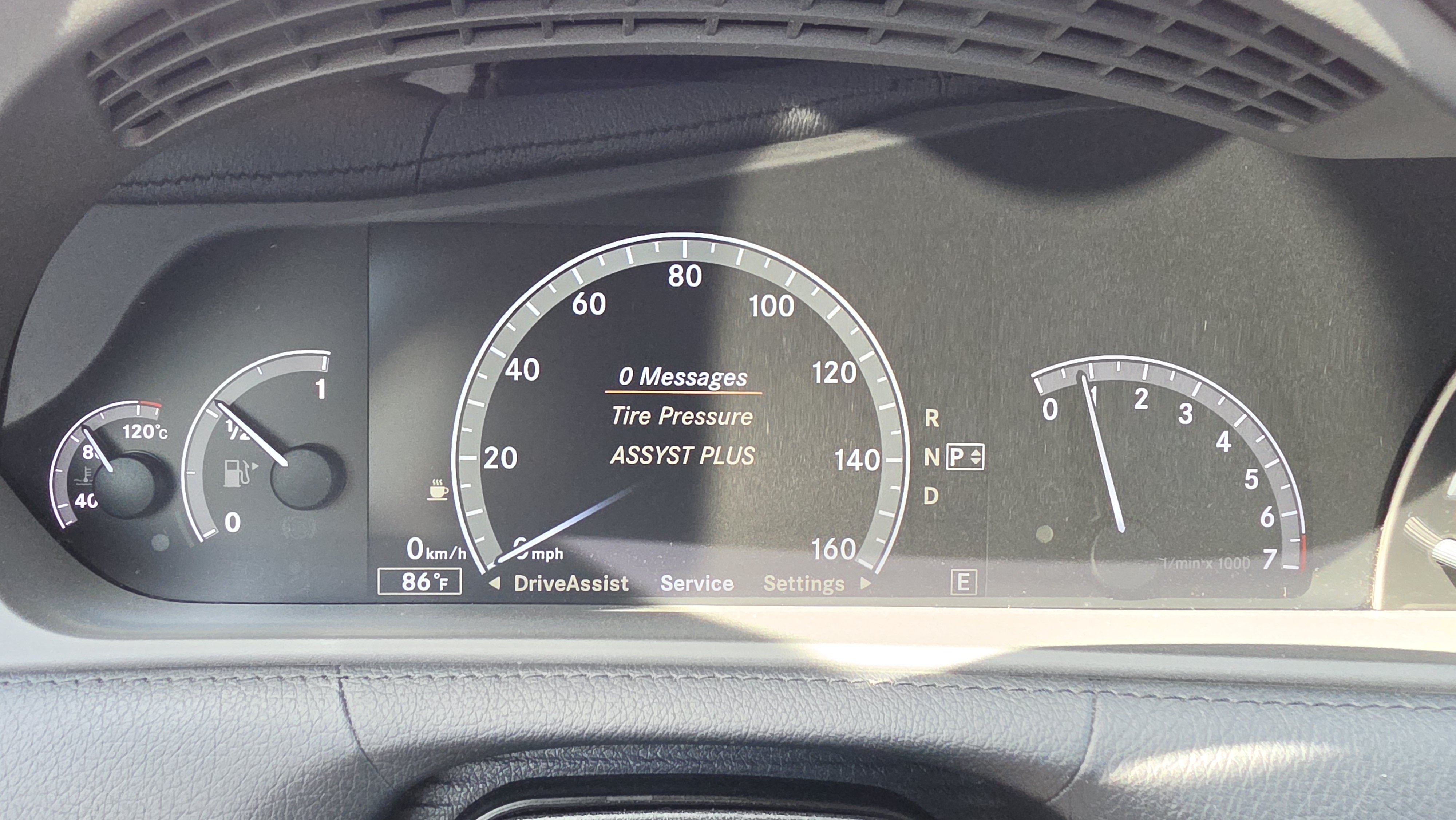 Used 2012 Mercedes-Benz CL 550 4MATIC w/ Sport Pkg image 43