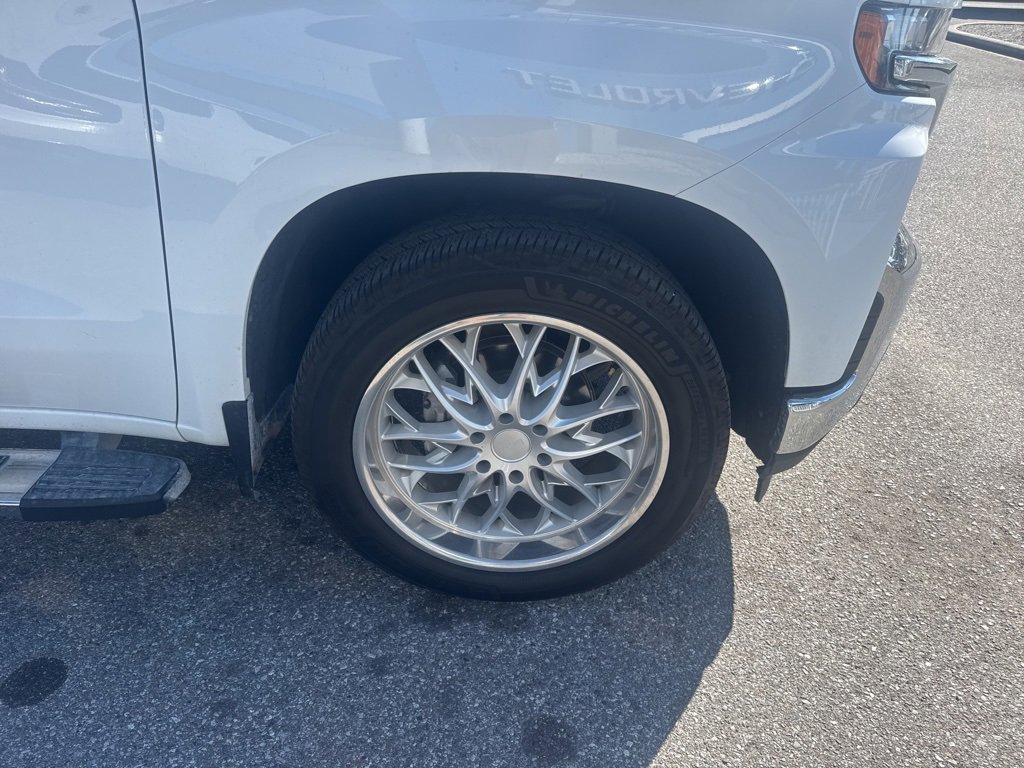 Used 2020 Chevrolet Silverado 1500 LT w/ All-Star Edition image 8